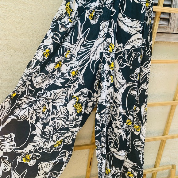 MAAJI ☀️ Flowy Tropical Beach cover Up Pants - Picture 5 of 12